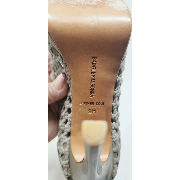 Badgley Mischka Marc & James Tan Suede Pumps Size 9M - Picture 6 of 10